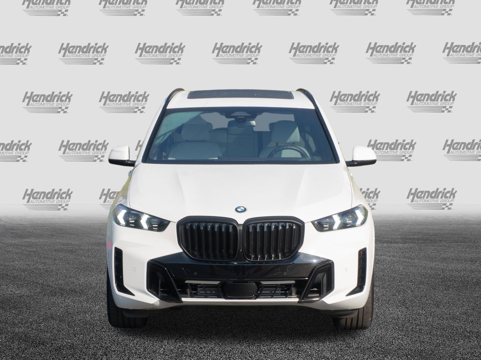 Certified 2026 BMW X5 sDrive40i w/ M Sport Package RWD image 3