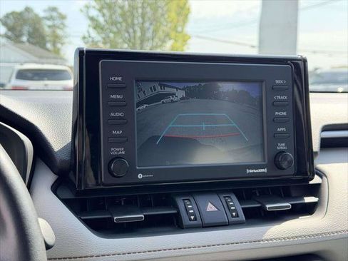 Certified 2022 Toyota RAV4 XLE Premium AWD/4WD image 4