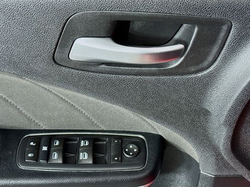 Used 2016 Dodge Charger R/T RWD image 21