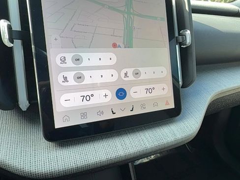 Used 2025 Volvo EX30 Ultra w/ Protection Package Premier image 22