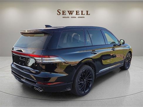 New 2026 Lincoln Aviator Reserve w/ Luxury Package image 4