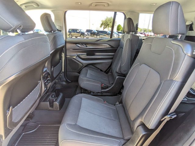 Used 2023 Jeep Grand Cherokee L Laredo AWD/4WD image 13