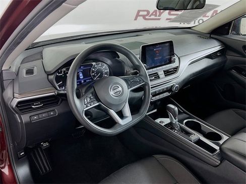 Used 2023 Nissan Altima 2.5 SV image 32