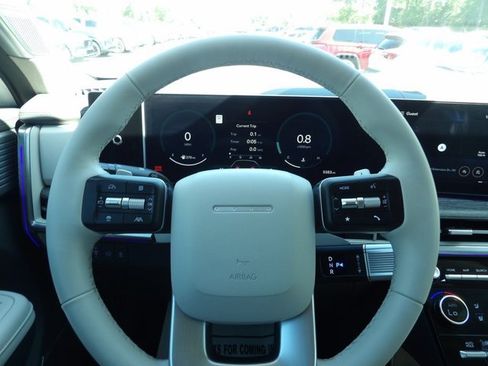 Certified 2025 Hyundai Santa Fe Limited AWD/4WD image 16