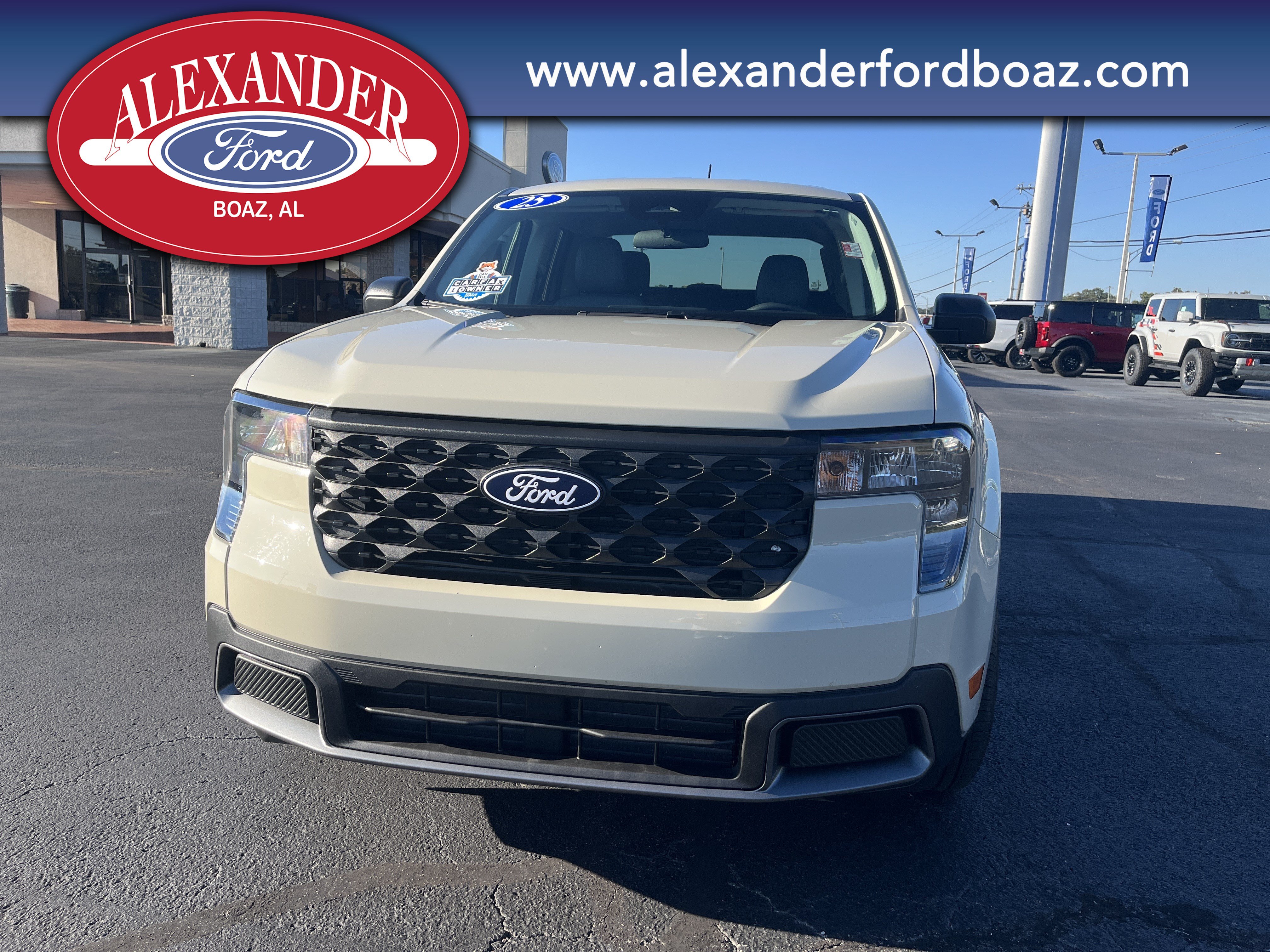 Used 2025 Ford Maverick XLT FWD image 5