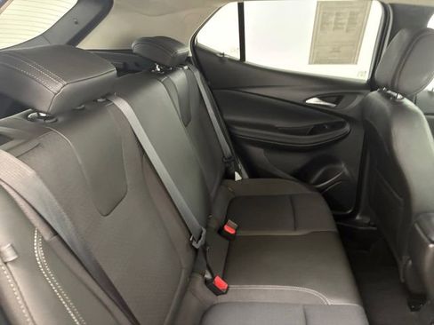 Used 2025 Buick Encore GX Preferred image 16