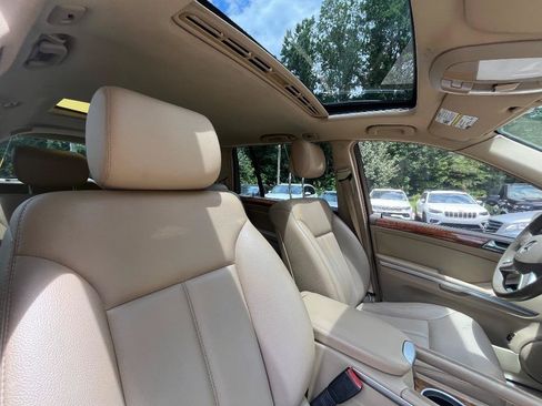 Used 2009 Mercedes-Benz GL 450 4MATIC image 29