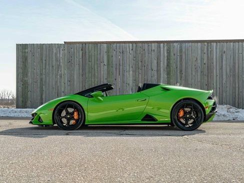 Used 2022 Lamborghini Huracan EVO image 34