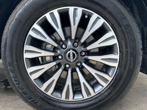 Used 2022 Nissan Armada SL w/ Midnight Edition Package image 26