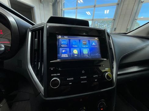 Used 2019 Subaru Crosstrek 2.0i Premium image 16