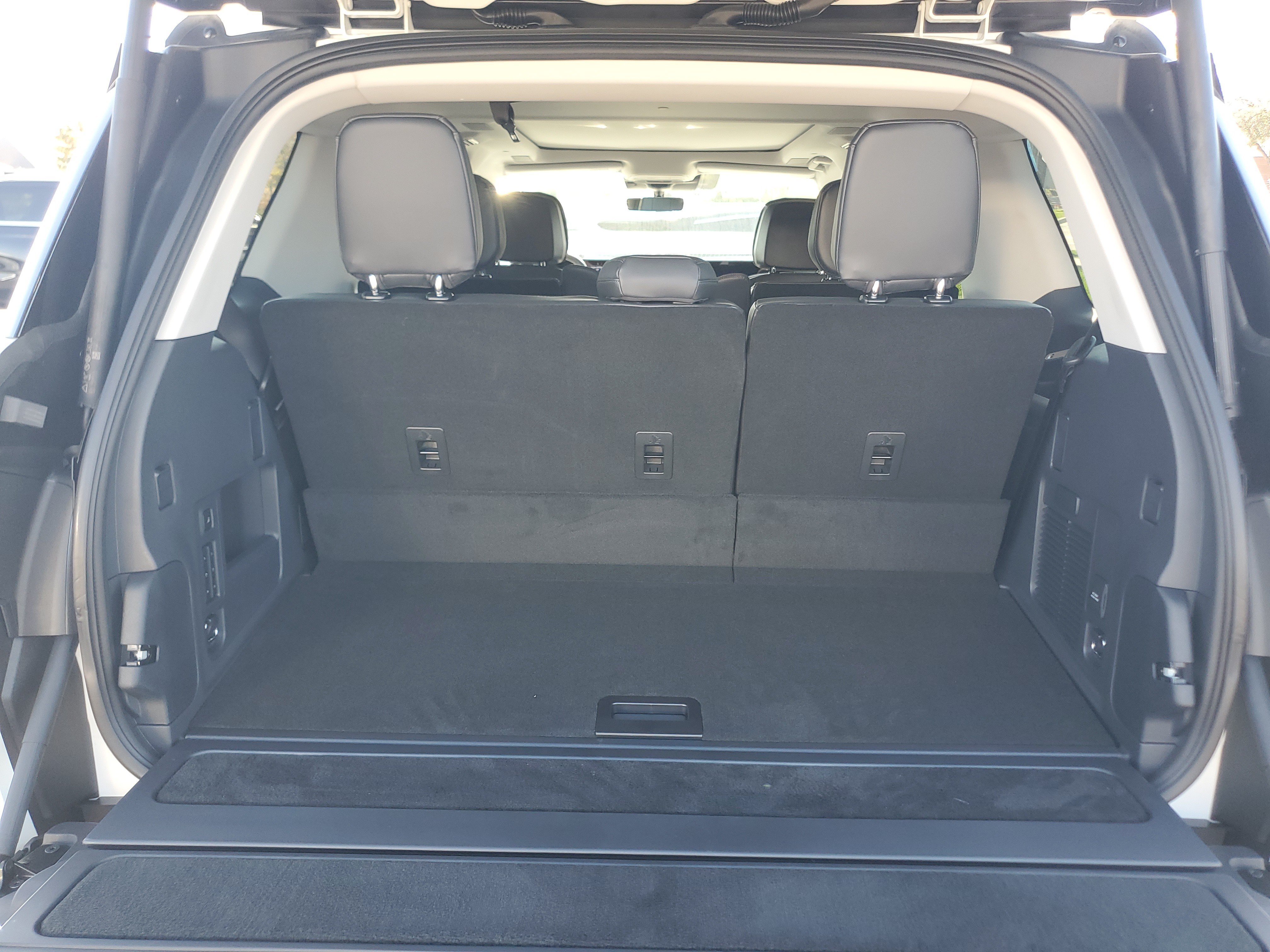 New 2027 Lincoln Navigator Reserve AWD/4WD image 33
