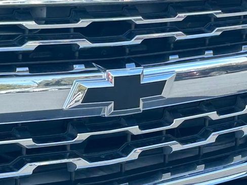 Used 2017 Chevrolet Silverado 1500 LTZ w/ LTZ Plus Package AWD/4WD image 12