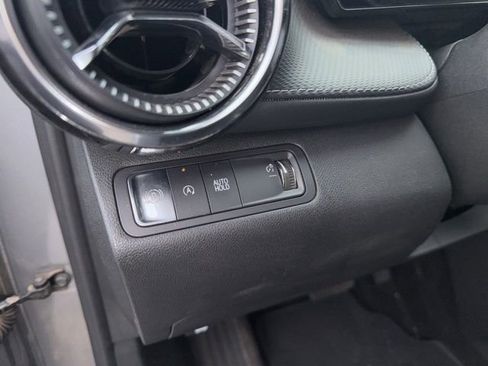 Used 2025 Chevrolet Equinox LT image 30