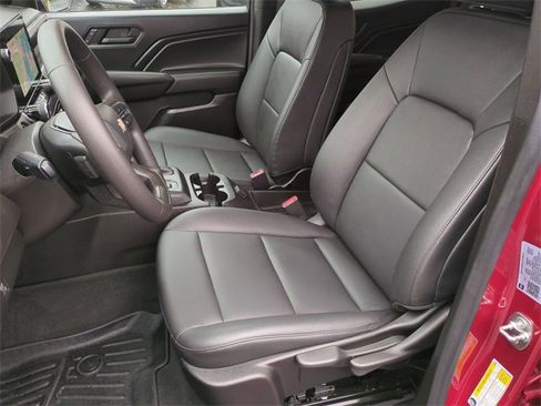 Certified 2024 Chevrolet Colorado W/T image 20