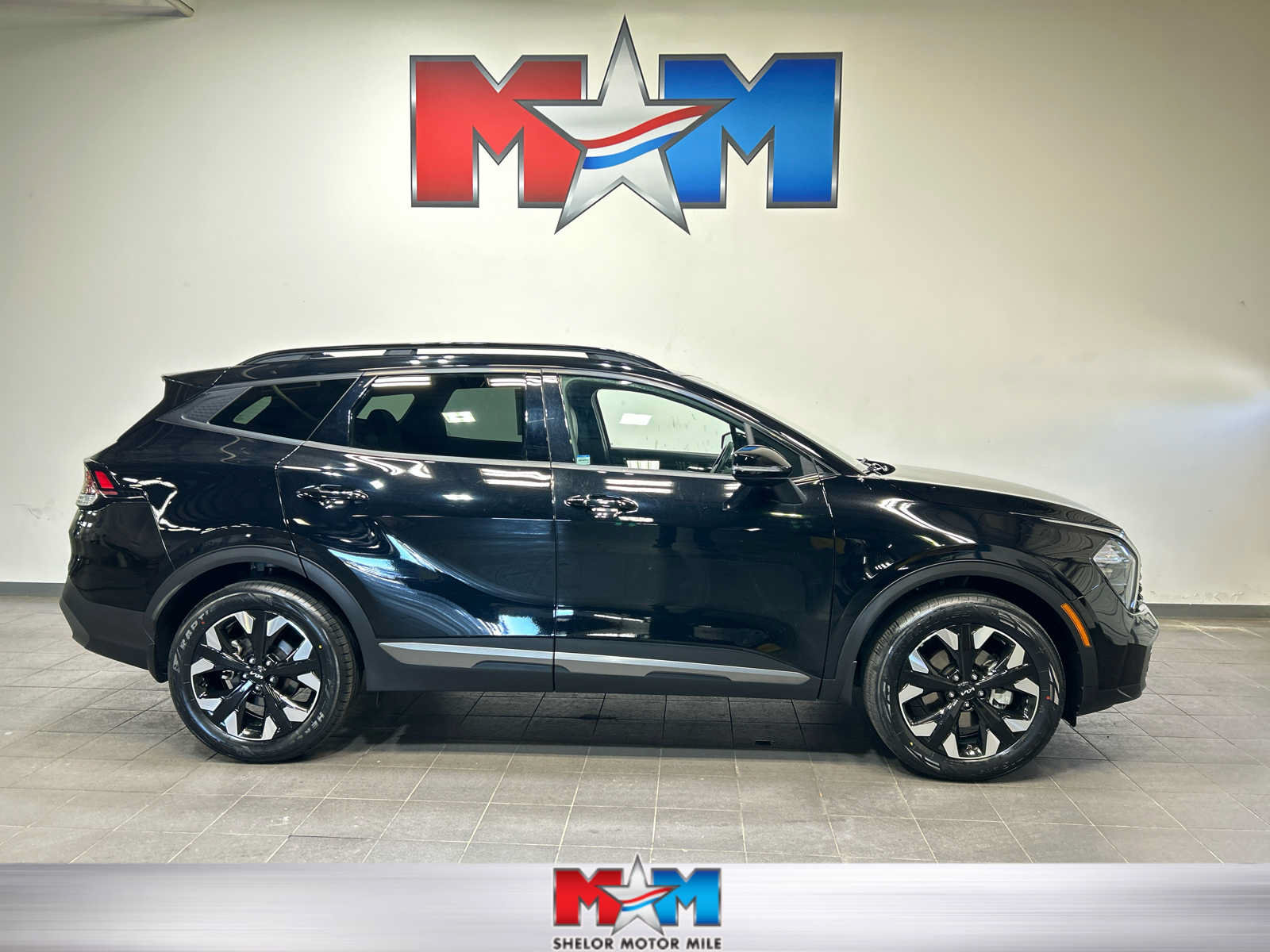 Used 2023 Kia Sportage X-Line w/ X-Line Premium Package AWD/4WD image 1