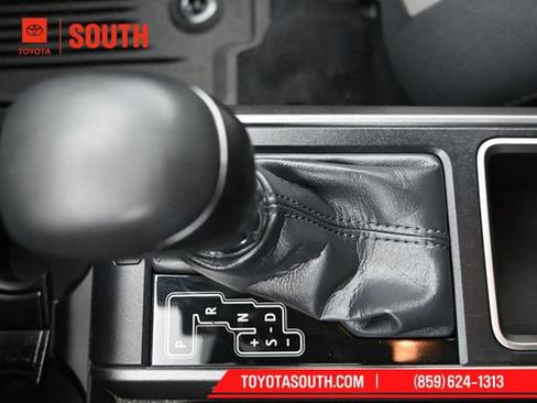 Used 2023 Toyota Tacoma TRD Sport image 17