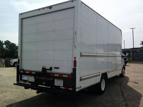 Used 2021 GMC Savana 3500 Extended w/ Power Convenience Package RWD image 6