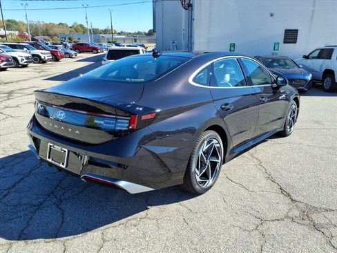 New 2026 Hyundai Sonata SEL image 3