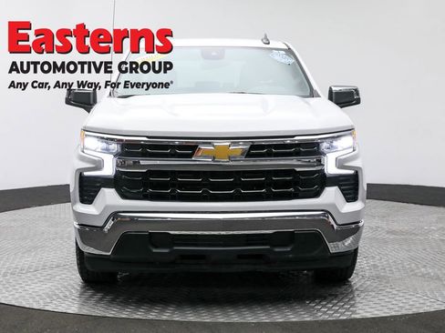 Used 2024 Chevrolet Silverado 1500 LT w/ Protection Package RWD image 2