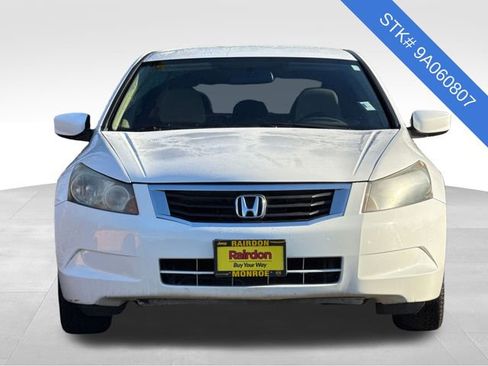 Used 2009 Honda Accord LX image 2