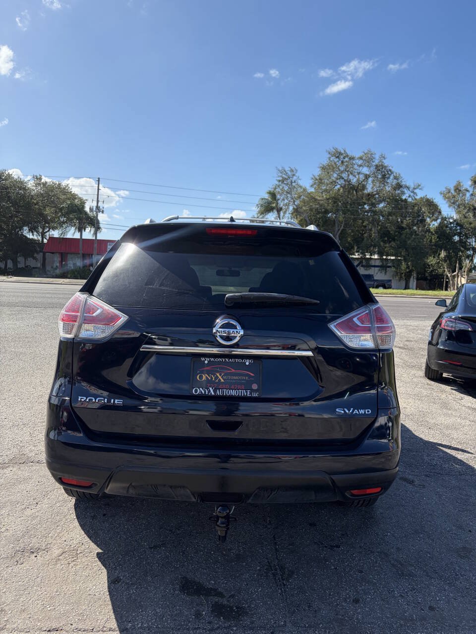 Used 2016 Nissan Rogue SV AWD/4WD image 3