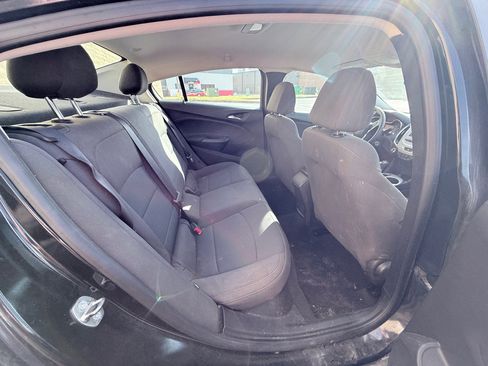 Used 2018 Chevrolet Cruze LS image 16