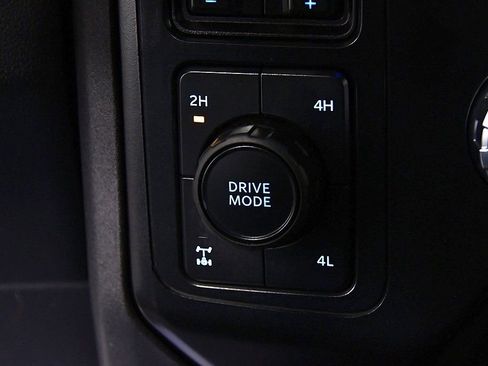 Used 2024 Ford F250 Lariat image 29