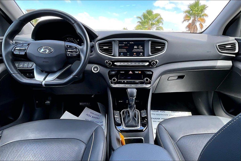 Used 2019 Hyundai Ioniq Limited FWD image 11