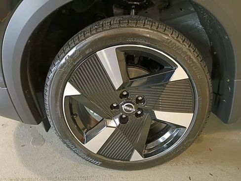 New 2026 Nissan Kicks SR w/ SR Premium Package image 24