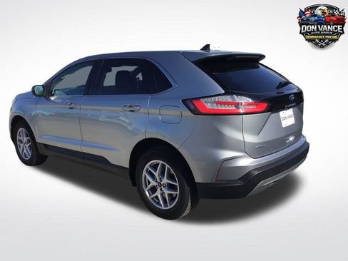Used 2024 Ford Edge SEL w/ Convenience Package AWD/4WD image 3