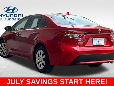 Used 2020 Toyota Corolla LE FWD image 3