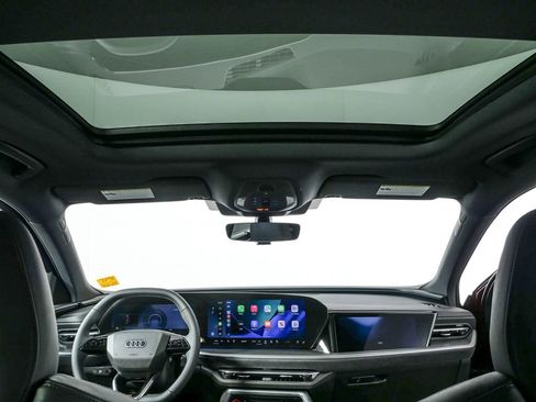 New 2026 Audi SQ5 Premium Plus image 18