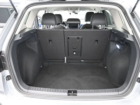 Used 2024 Volkswagen Taos SE FWD image 14