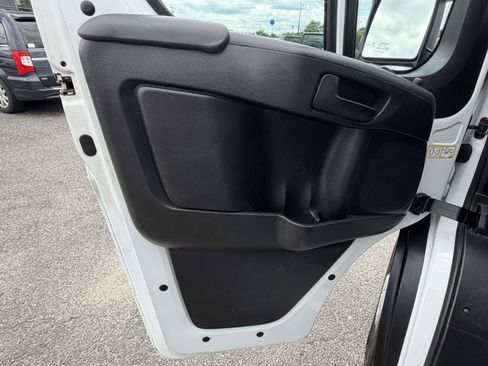 Used 2024 RAM ProMaster 2500 w/ Convenience Group FWD image 22