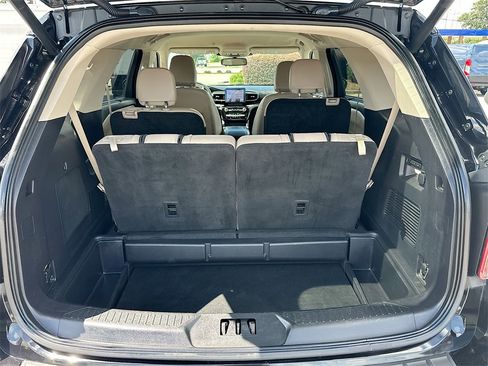 Certified 2022 Ford Explorer Limited w/ Equipment Group 301A image 16