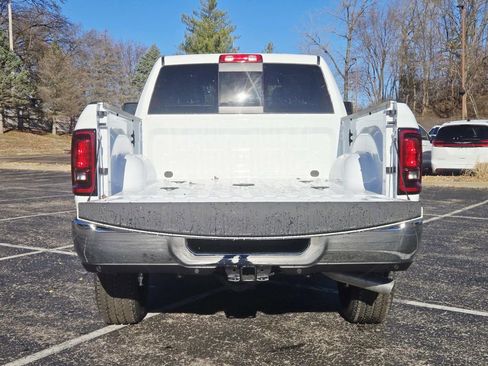 New 2026 RAM 2500 Tradesman AWD/4WD image 9