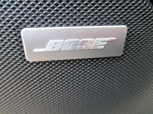 New 2026 GMC Sierra 1500 SLT w/ SLT Convenience Package image 15