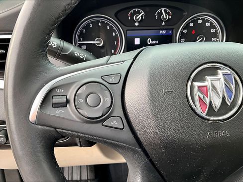 Used 2020 Buick Enclave Essence w/ Sound and Sites Package image 23