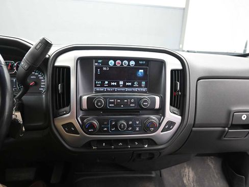 Used 2019 GMC Sierra 1500 SLE w/ SLE Value Package image 17