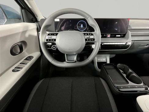 New 2026 Hyundai Ioniq 5 SE AWD/4WD image 9