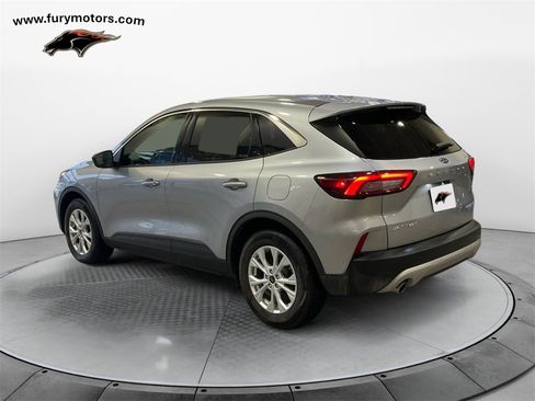 Used 2023 Ford Escape Active w/ Cold Weather Package image 5