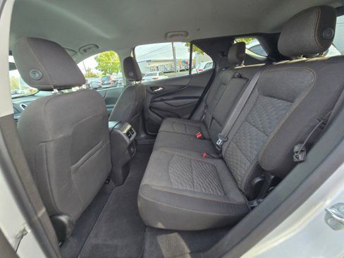 Used 2020 Chevrolet Equinox LT image 18