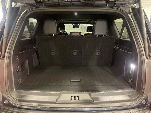 Used 2024 Ford Expedition Max Limited AWD/4WD image 18