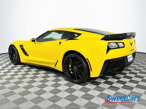 Used 2015 Chevrolet Corvette Z06 w/ 3LZ Preferred Equipment Group RWD image 5