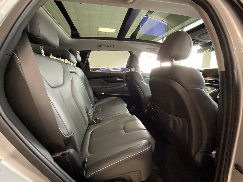 Used 2022 Hyundai Santa Fe Limited FWD image 22