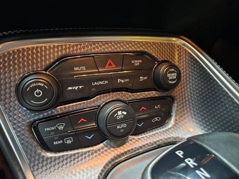 Used 2019 Dodge Challenger SRT Hellcat w/ Alcantara Appearance Package RWD image 23