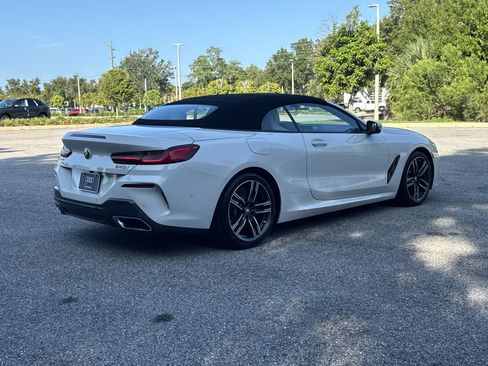 Used 2022 BMW 840i xDrive Convertible w/ Comfort Seating Package AWD/4WD image 4