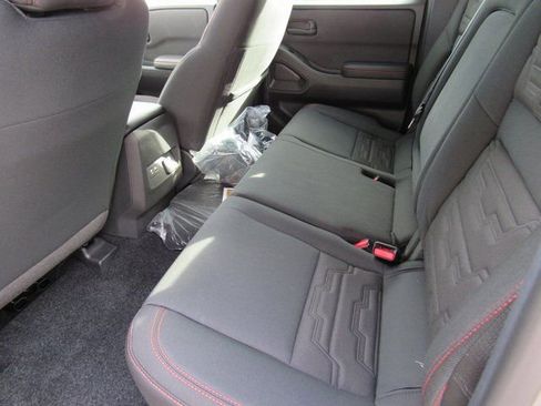 New 2026 Nissan Frontier Pro-X w/ Pro-X Convenience Package image 9