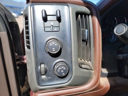 Used 2016 Chevrolet Silverado 3500 High Country w/ Duramax Plus Package AWD/4WD image 15
