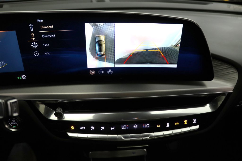 Certified 2024 Cadillac Lyriq Sport AWD/4WD image 32